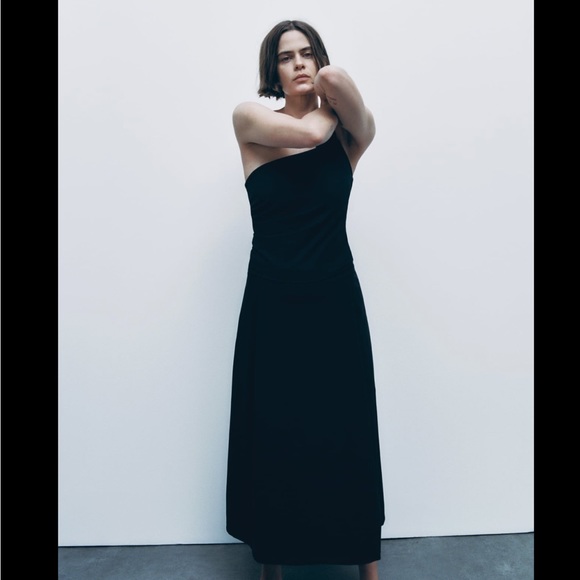 ZARA ASYMMETRIC TOP - Picture 6 of 9